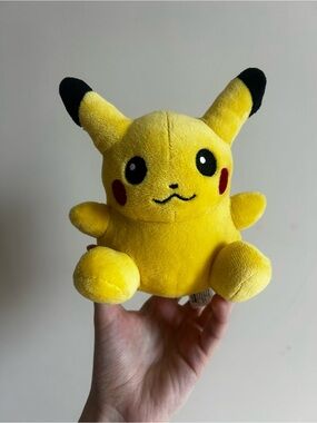2011 Pokemon Centre Small Chonky Pikachu Plush